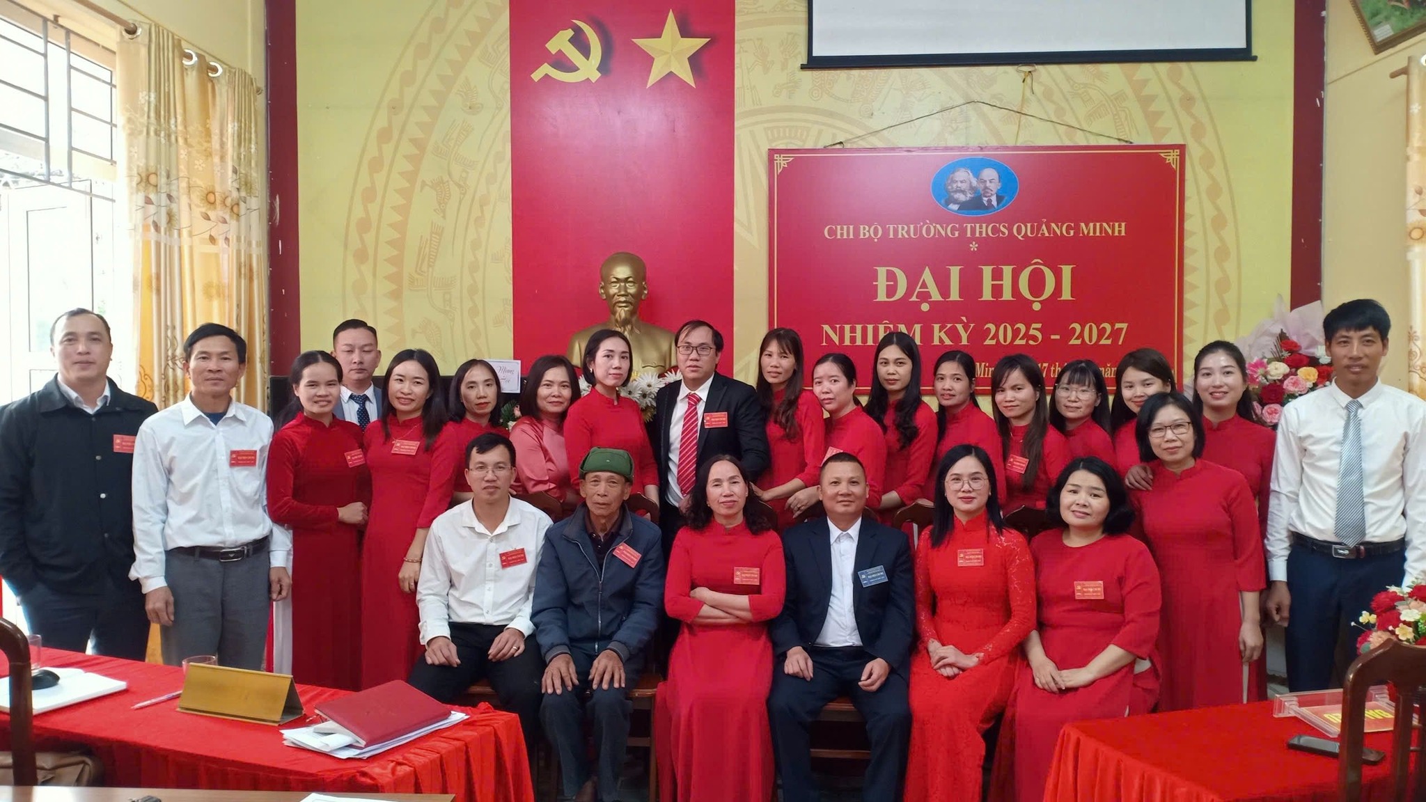 Đại hội chi bộ